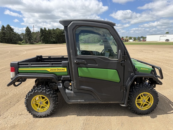 2023 John Deere XUV 835M - Photo2