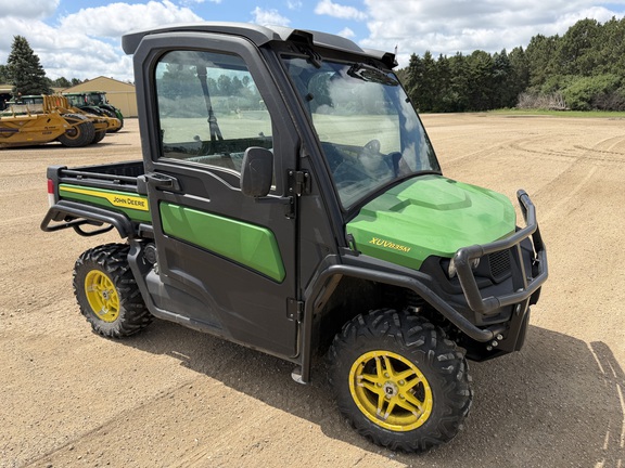  John Deere XUV 835M