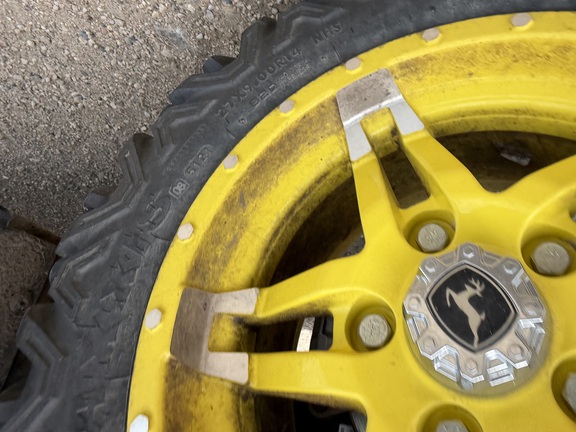 2023 John Deere XUV 835M - Photo9