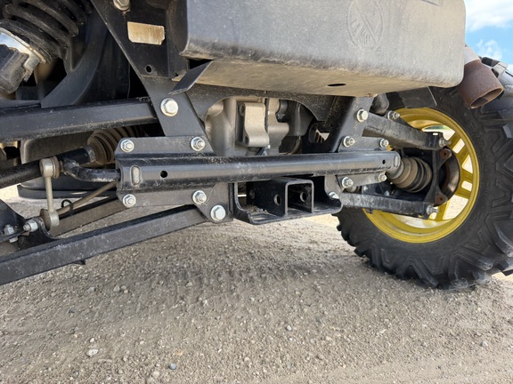 2023 John Deere XUV 835M - Photo16