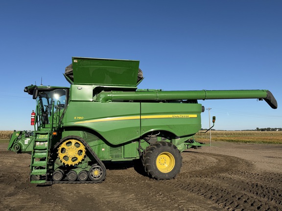 2024 John Deere S780 - Photo6