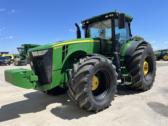 John Deere 8370R