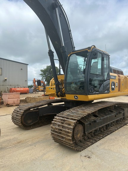 Photo of a 2021 John Deere 350G LC