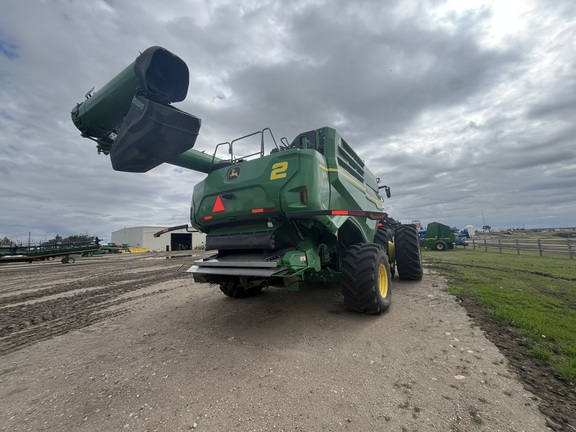 2022 John Deere X9 1000