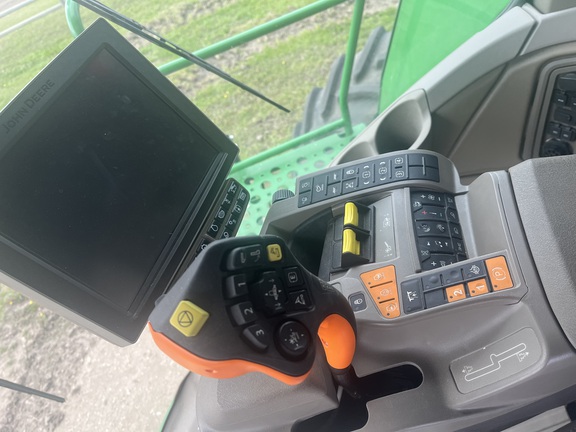 2022 John Deere X9 1000
