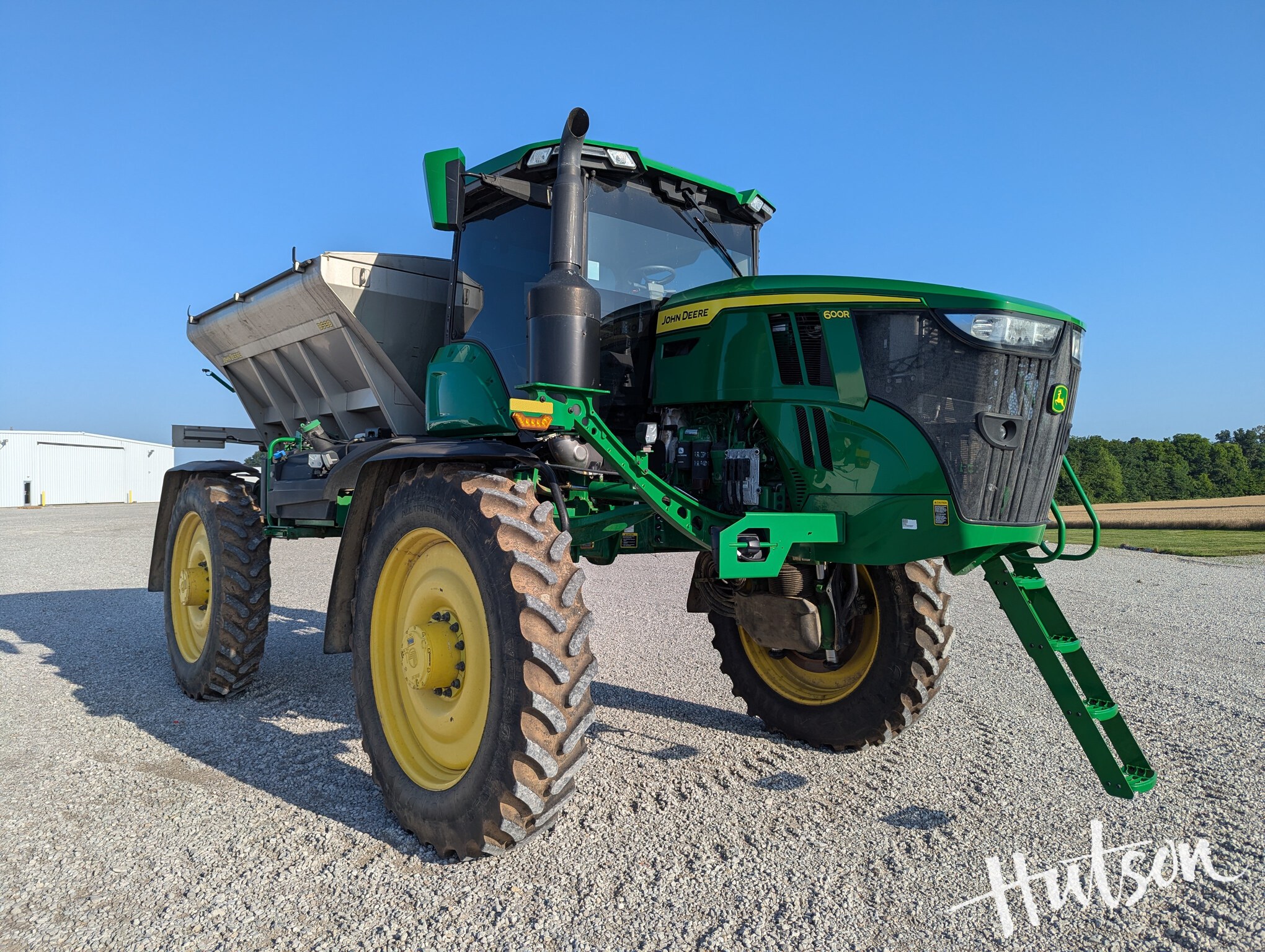 2023 John Deere 600R