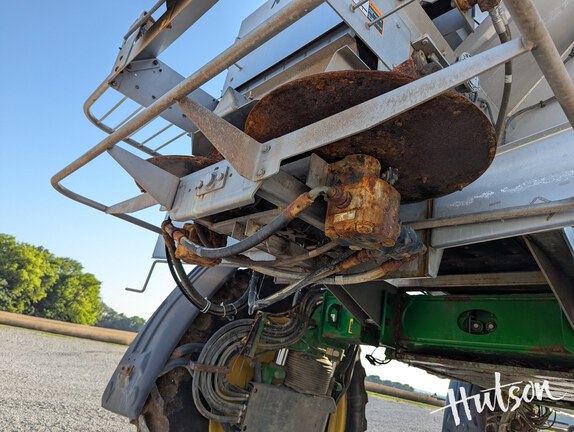 Photo of 2023 John Deere 600R