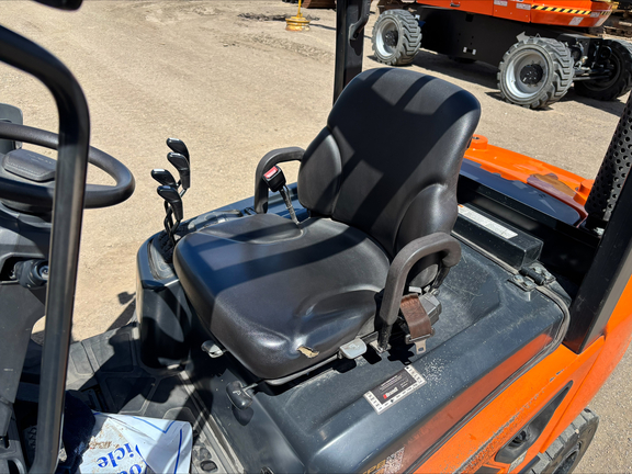 2023 Doosan D30S-7