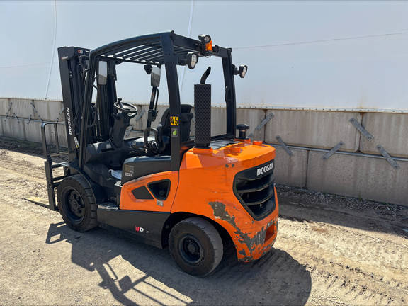 2023 Doosan D30S-7