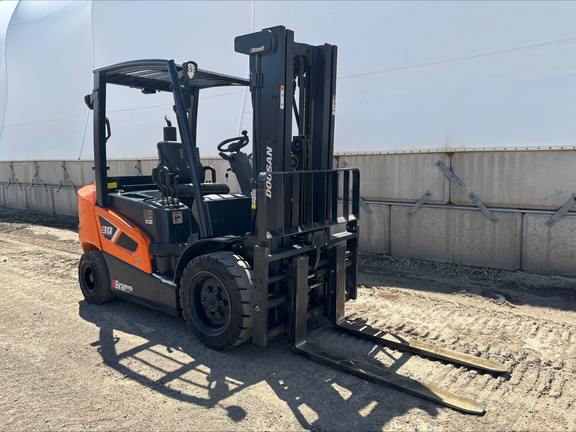 2023 Doosan D30S-7