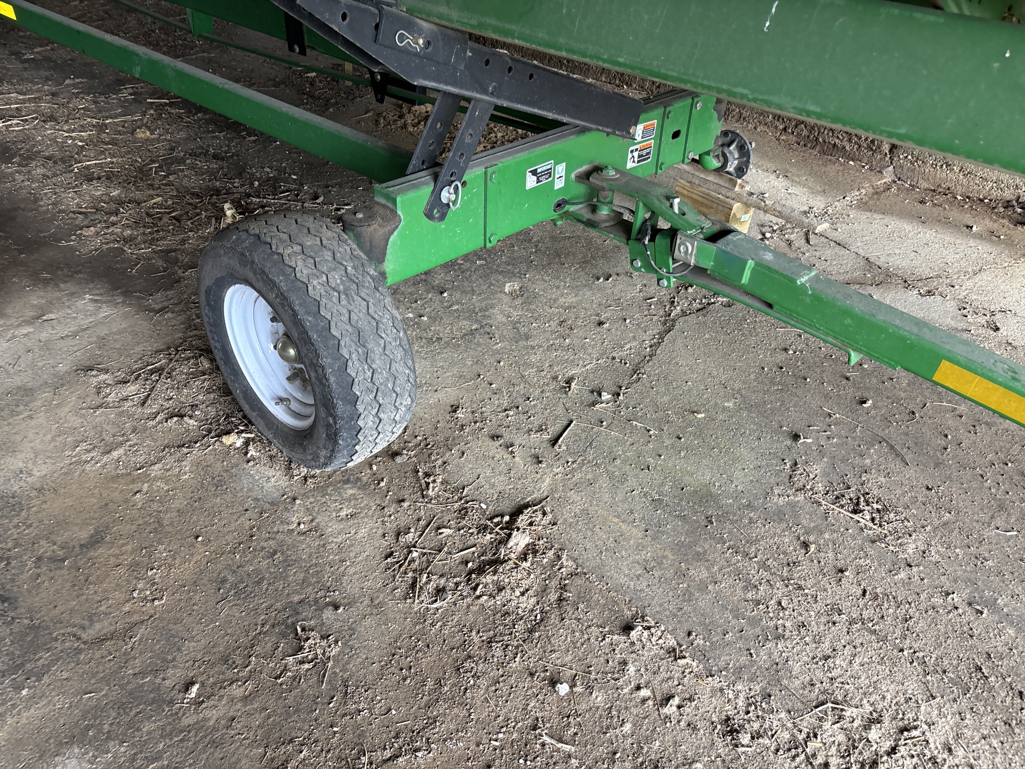 Used 2012 Unverferth HT 36 Trailers at Koenig Equipment in Oxford, OH - PhotoXL2