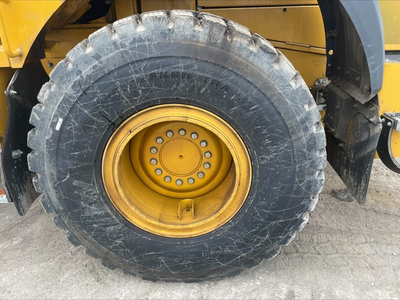 2023 John Deere 524 P