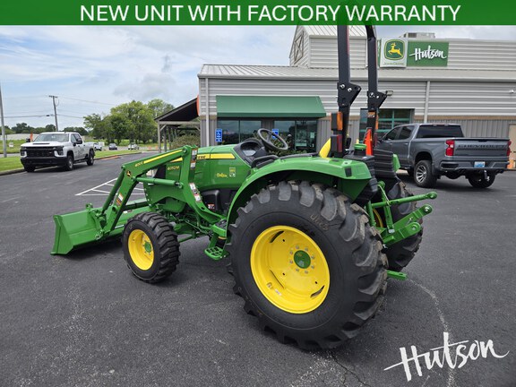 Photo of 2026 John Deere 4052M