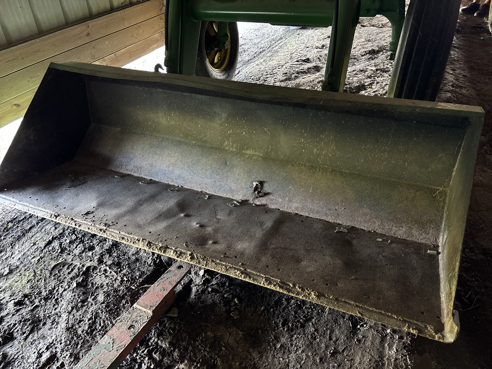 Used 1986 John Deere 2950 Utility Tractors at Koenig Equipment in Anna, OH - PhotoXL3