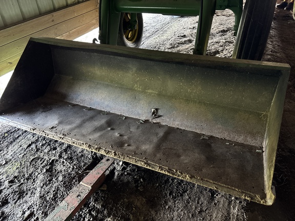Used 1986 John Deere 2950 Utility Tractors at Koenig Equipment in Anna, OH - Photo3