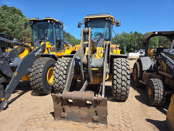 2023 John Deere 624P