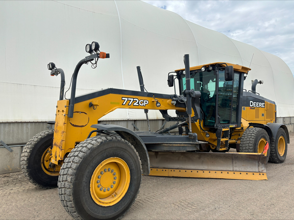 Photo of 2018 John Deere 772G
