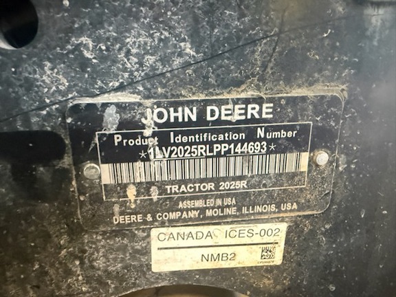 Photo of 2023 John Deere 2025R