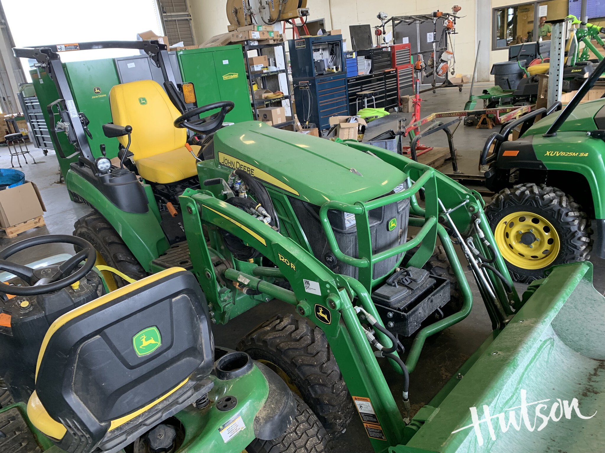 2023 John Deere 2025R