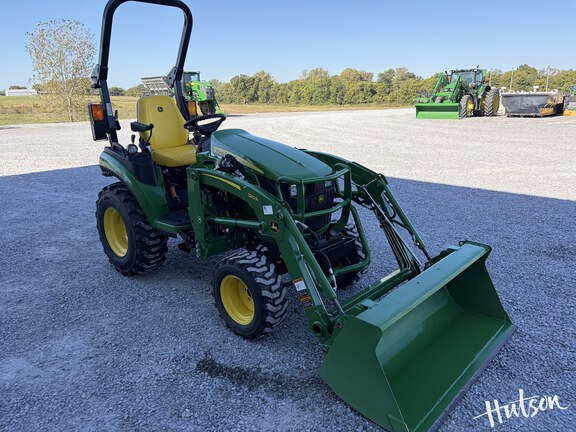 Photo of 2023 John Deere 2025R