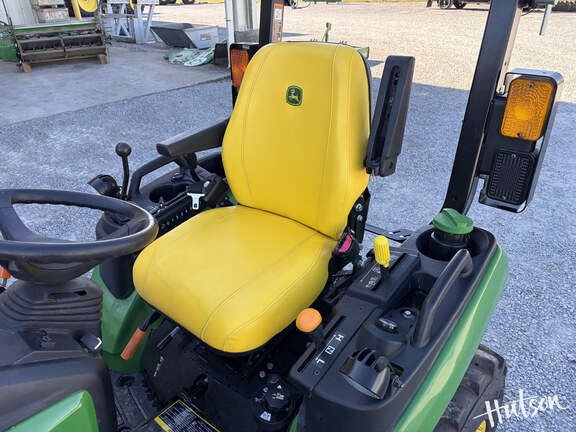 Photo of 2023 John Deere 2025R