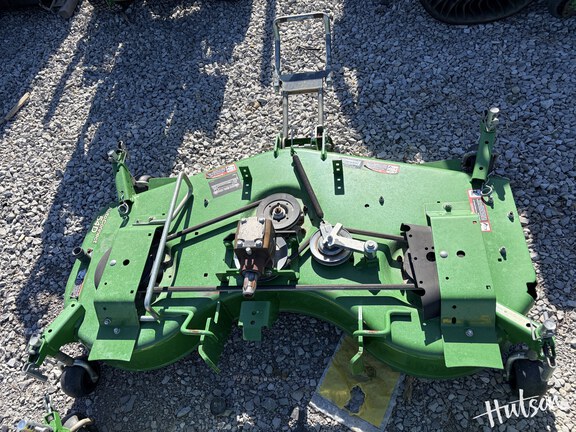Photo of 2023 John Deere 2025R