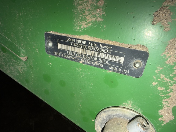 2013 John Deere 2210 - Photo9