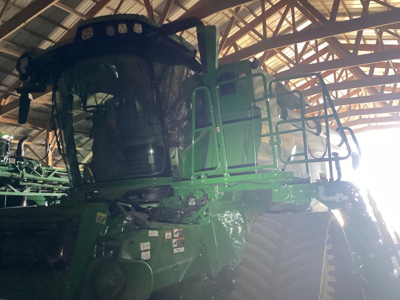 2025 John Deere S7 900 - Photo2