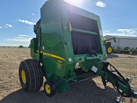 Used 2015 John Deere 569 Round Balers at Horizon Ag & Turf in St. Paul, AB - Photo1