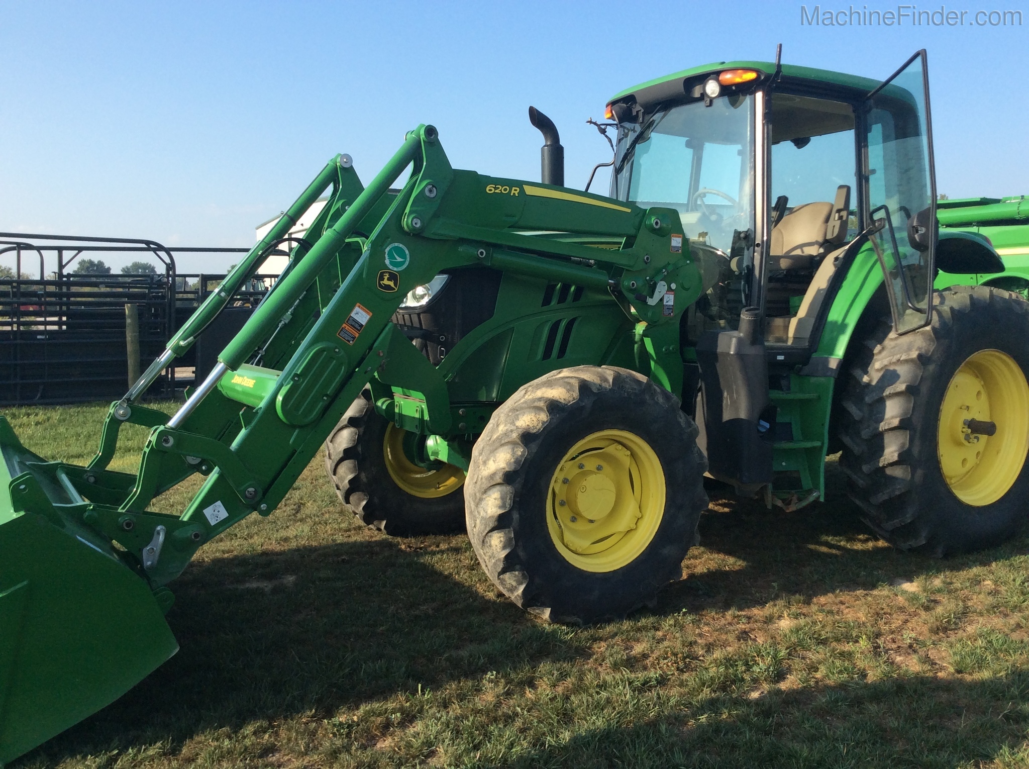 2016 John Deere 6110M Image 1
