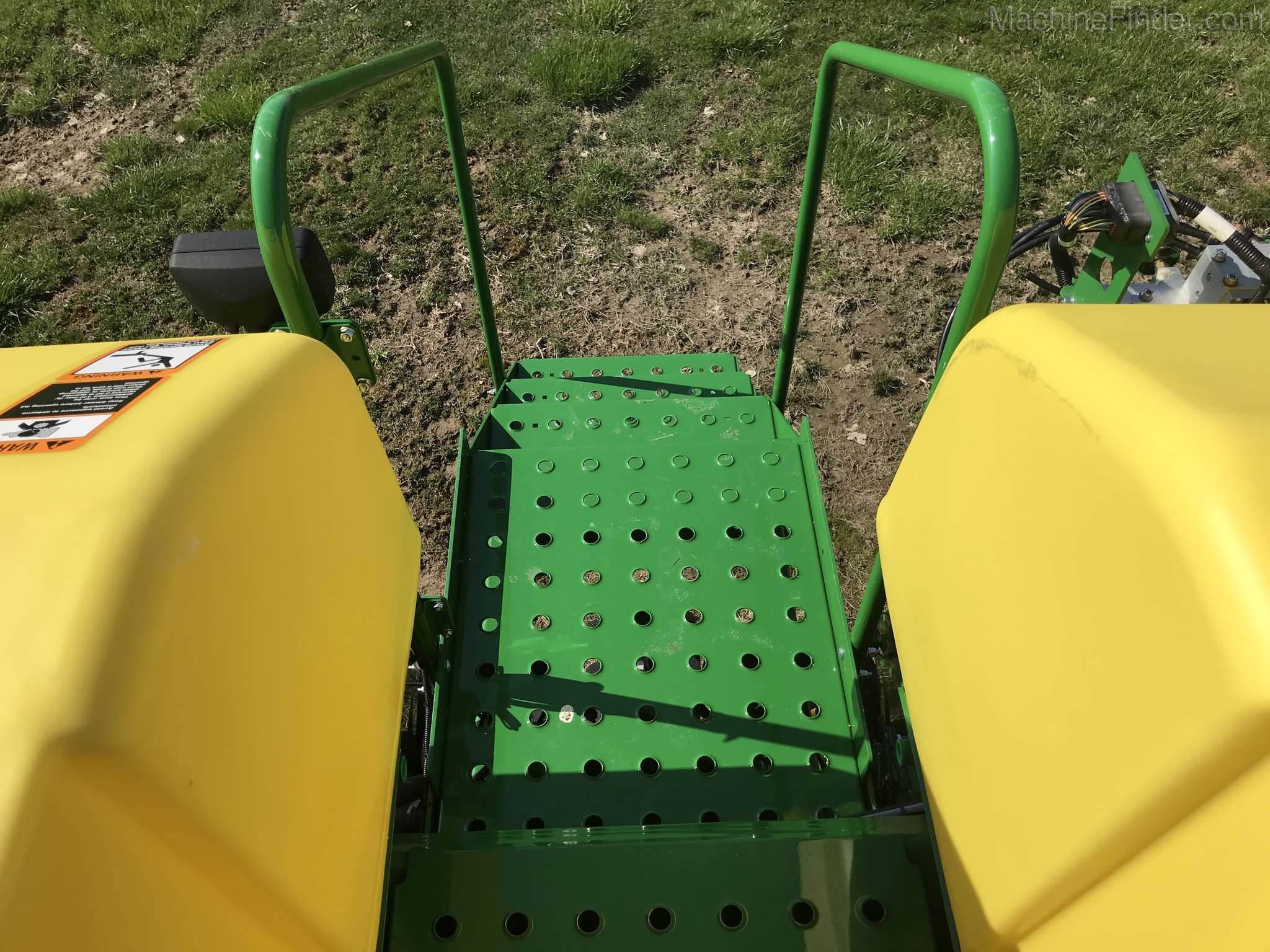 2019 John Deere DB60 Image 16