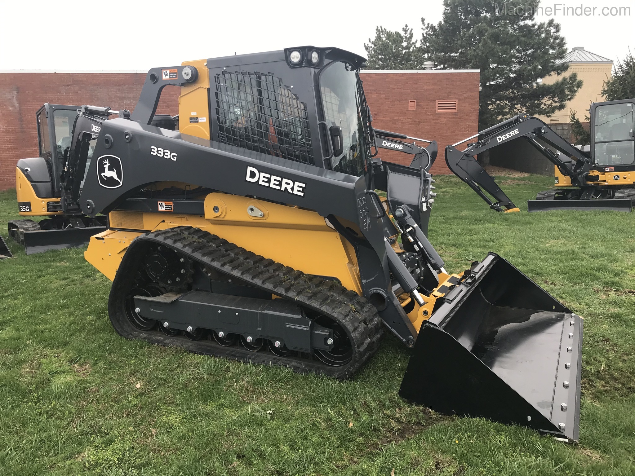 2020 John Deere 333G Image 4