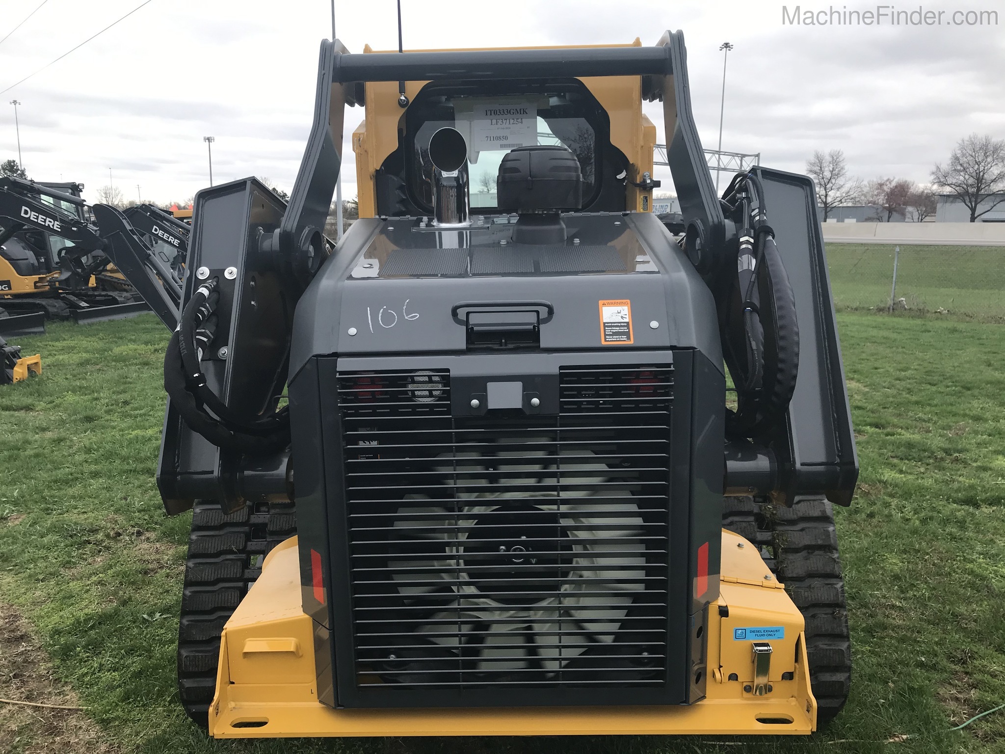2020 John Deere 333G Image 6