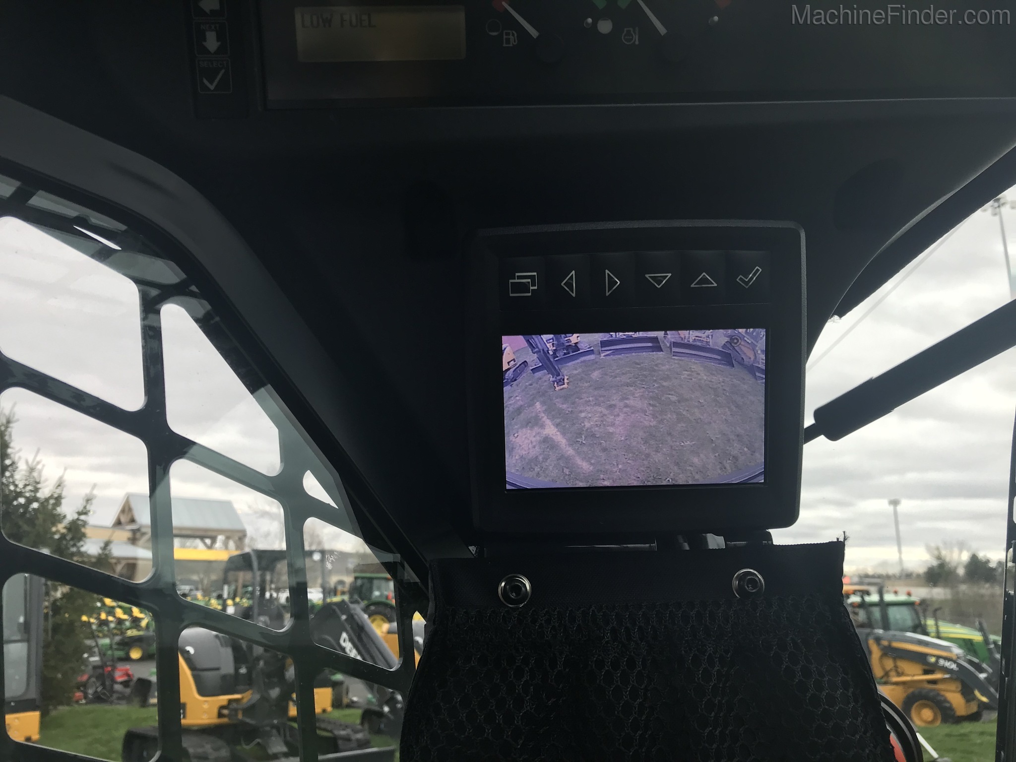 2020 John Deere 333G Image 8