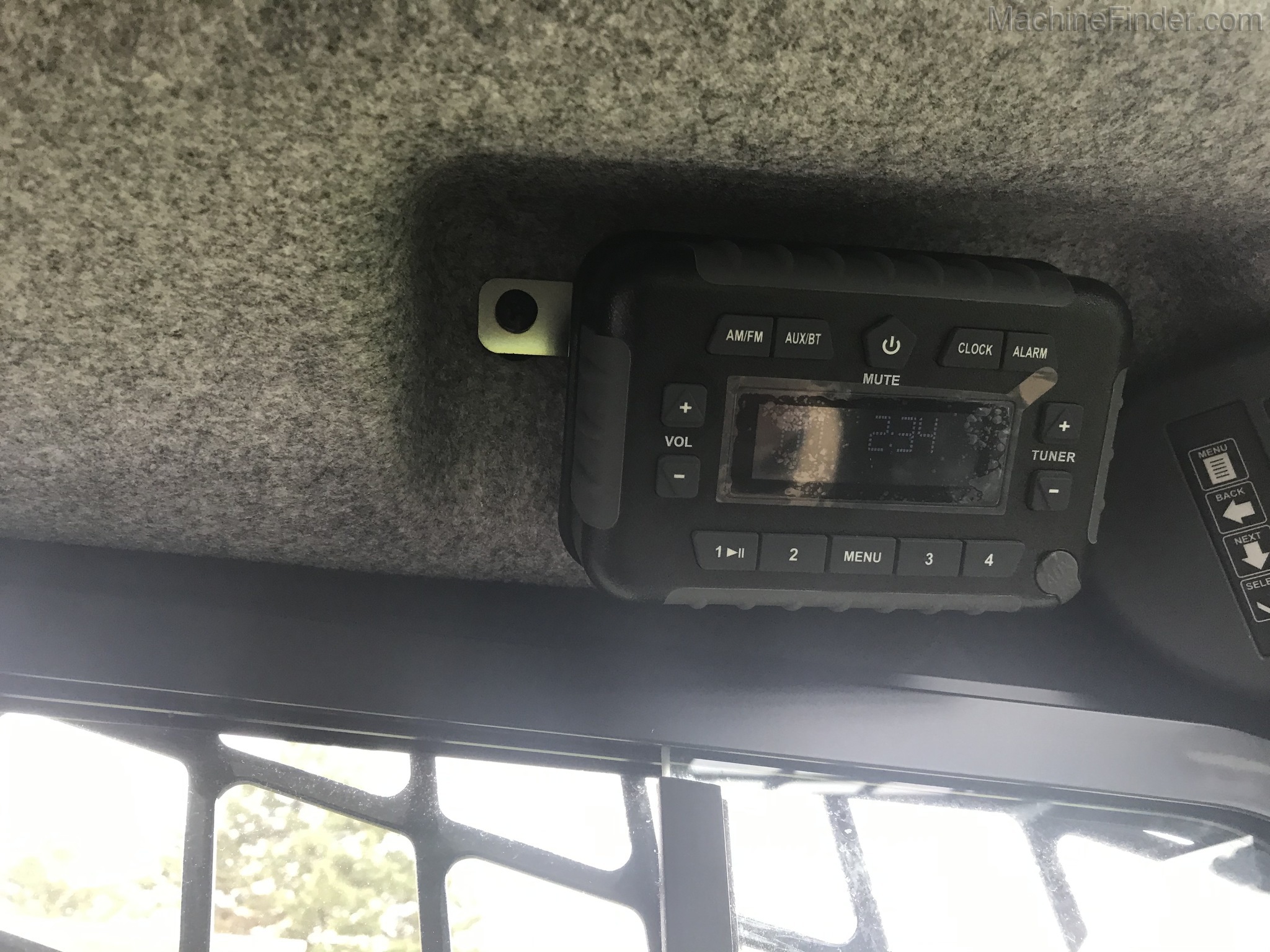 2020 John Deere 333G Image 9