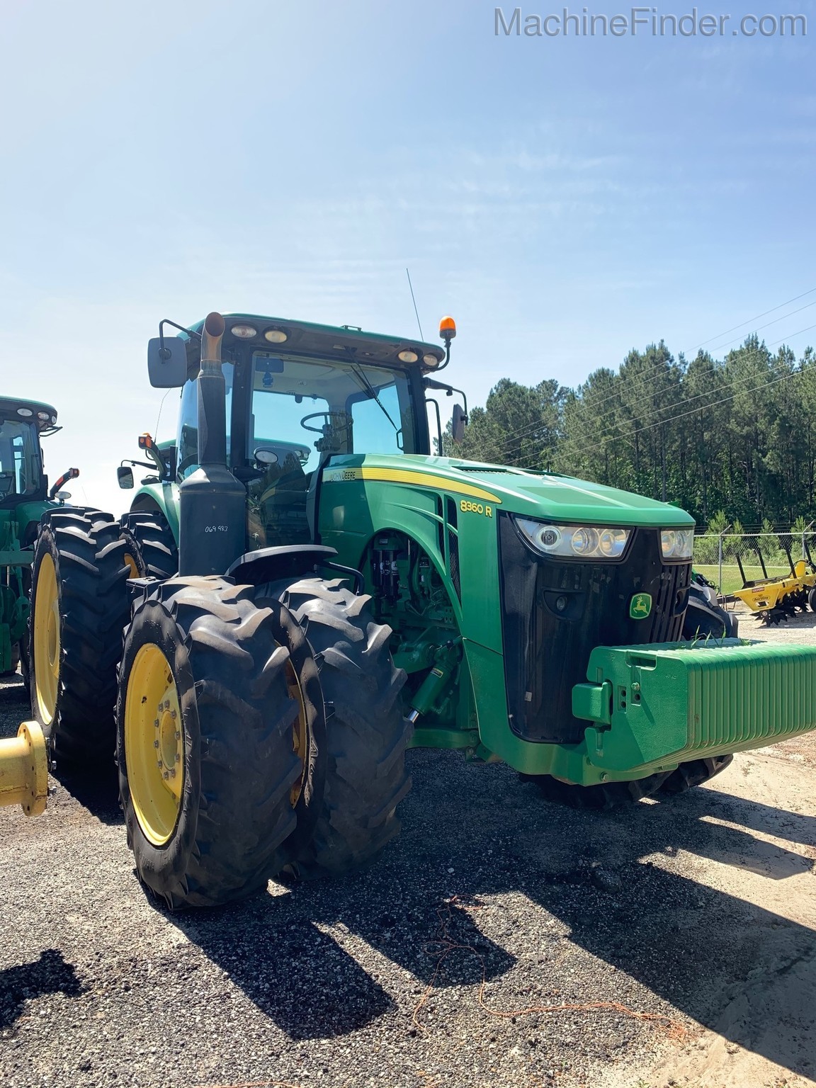 2013 John Deere 8360R Image 2