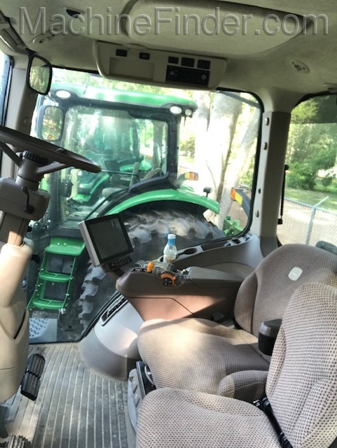 2018 John Deere 8270R Image 4