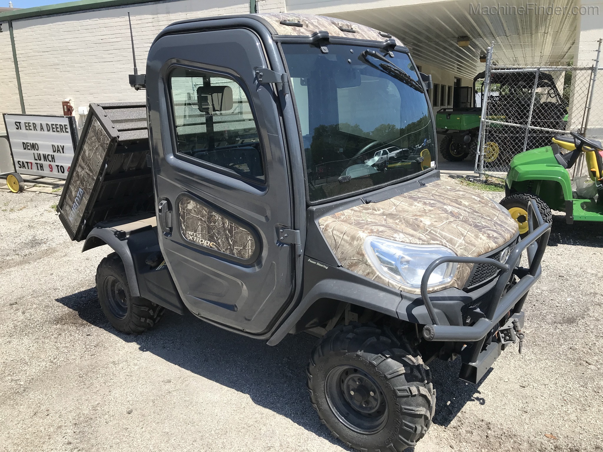 2016 Kubota RTV-X1100C Image 8