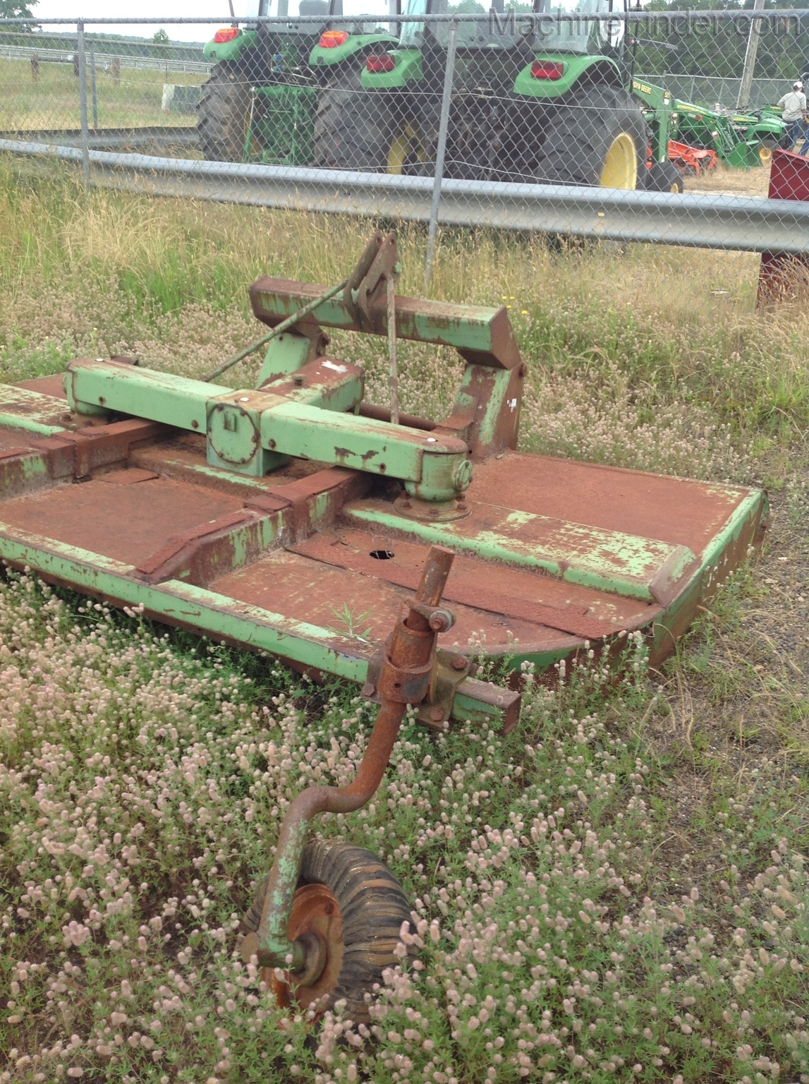 2000 John Deere 1018 Image 2