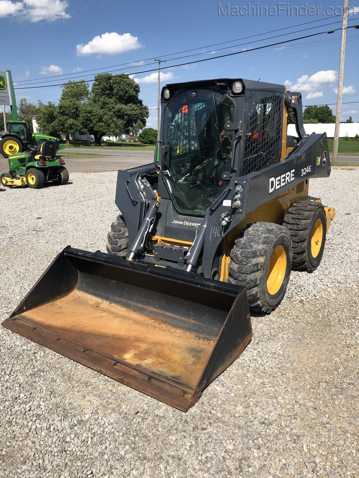 2017 John Deere 324E Image 1