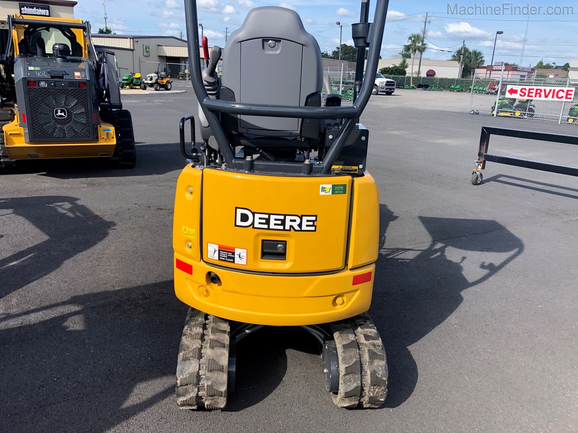 2020 John Deere 17G Image 3