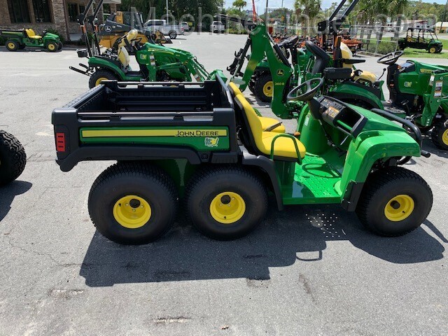 2020 John Deere TH 6X4 D Image 1