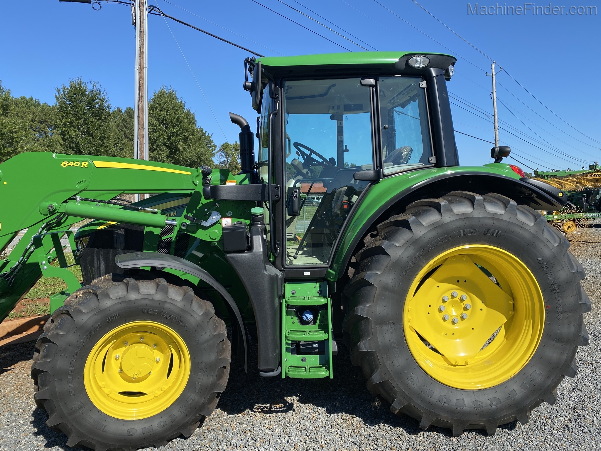 2020 John Deere 6120M Image 1
