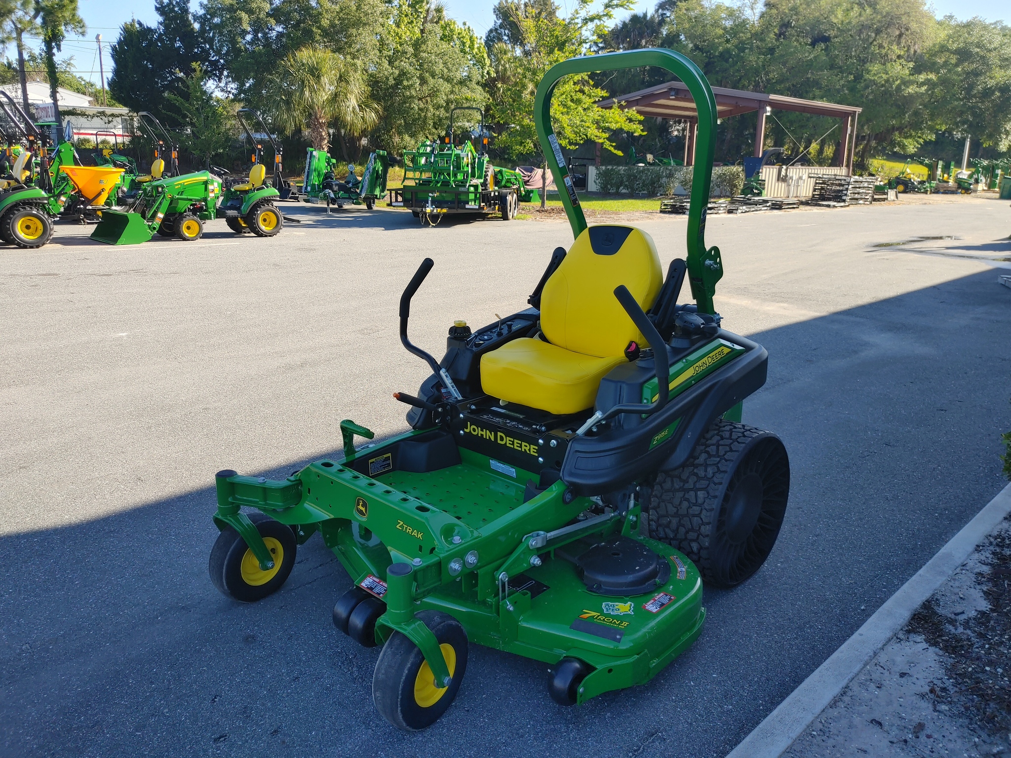 2023 John Deere Z915E Image 2