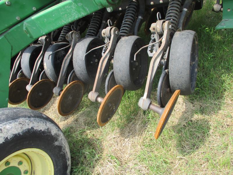John Deere 1590 Image 4