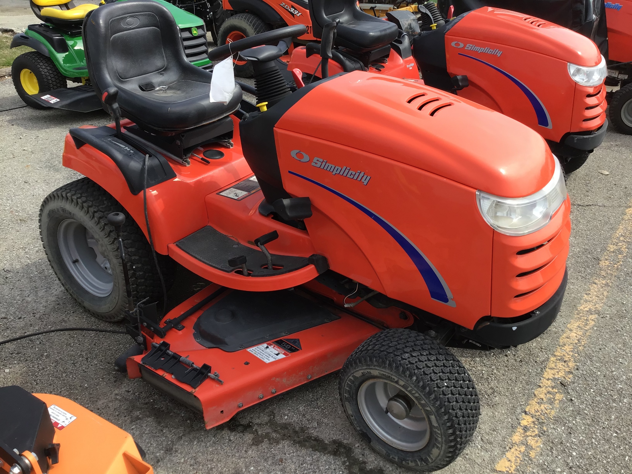 2004 Simplicity Conquest 1850 Lawn & Garden Tractors Woodburn, IN