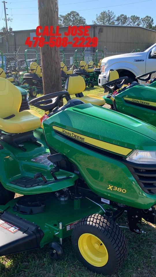 2025 John Deere X380 Image 2