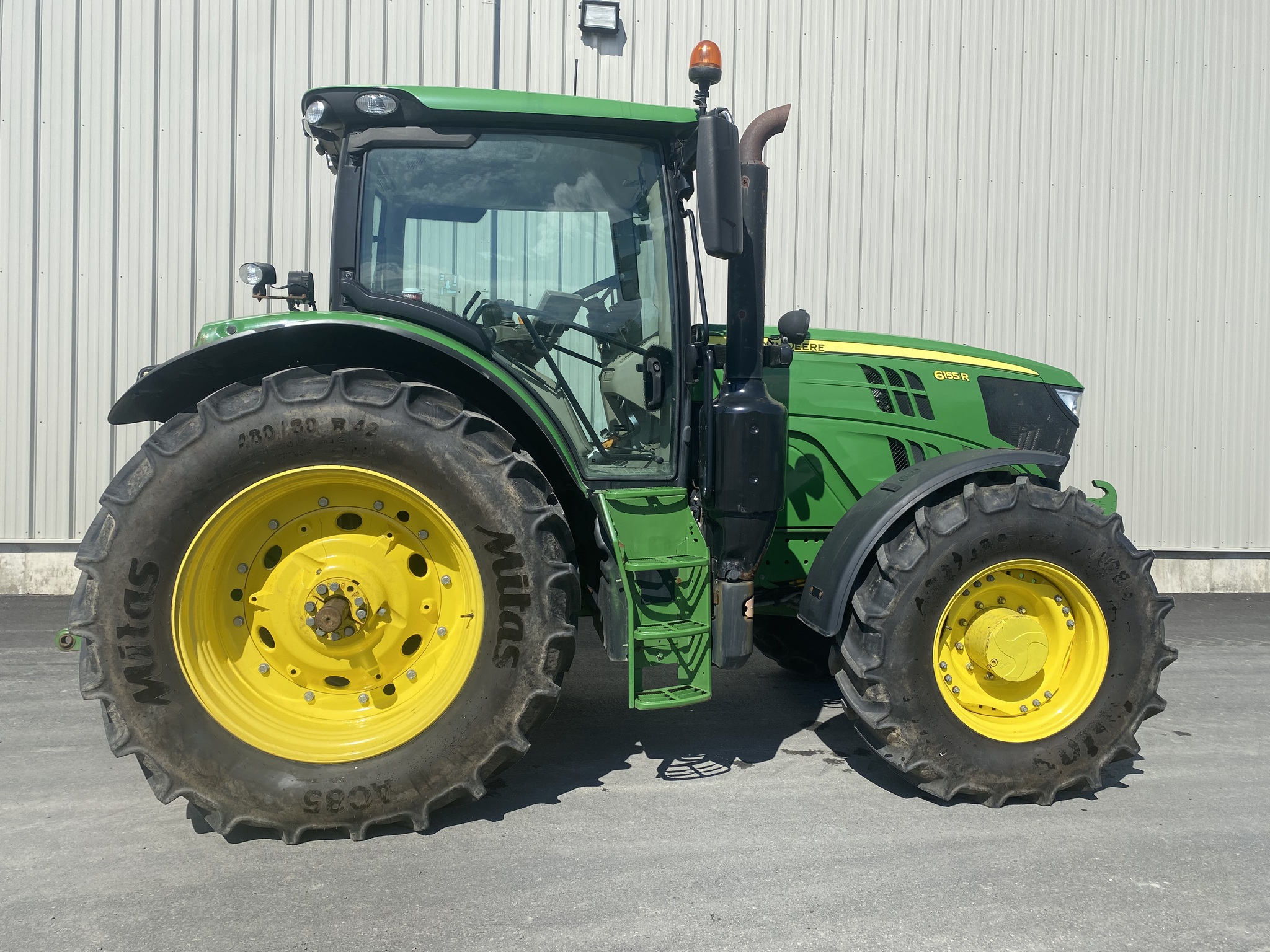 2020 John Deere 6155R Image 3