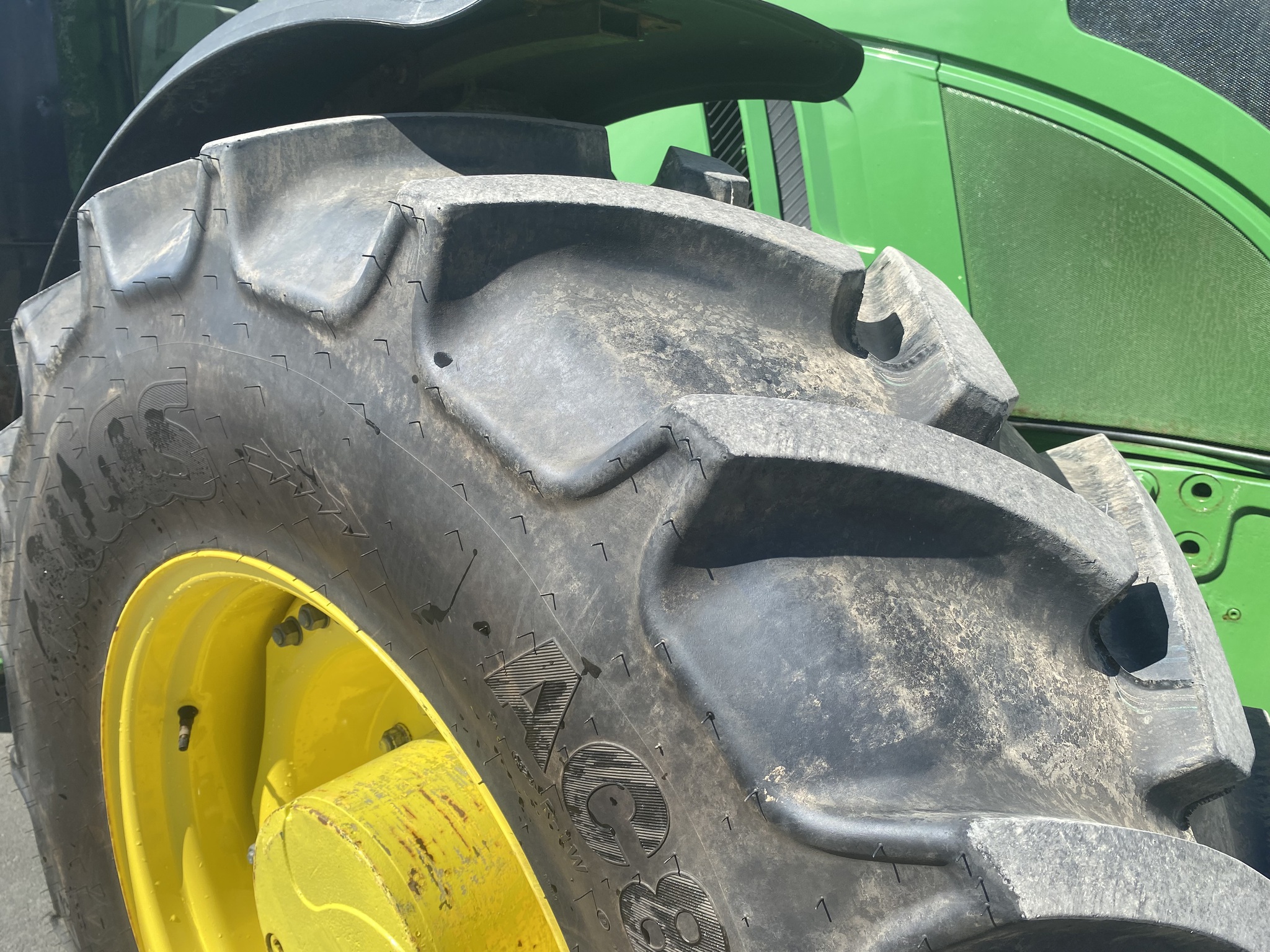 2020 John Deere 6155R Image 10