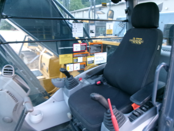 2024 John Deere 210 P